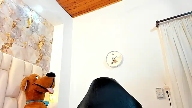 lia_mariana's cam snapshot