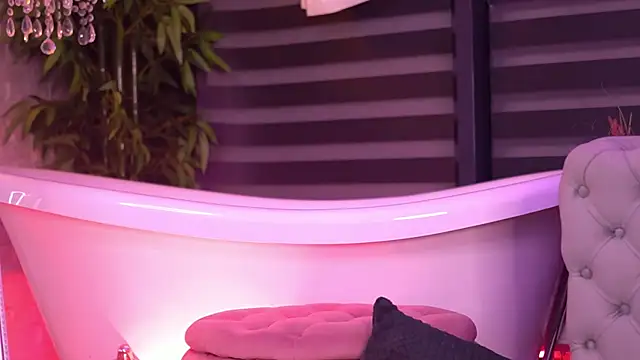 BellaNoirre's cam snapshot