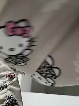 OutsiderMuse's cam snapshot