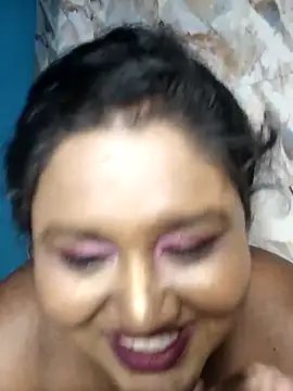 horny_diana's cam snapshot