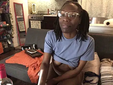 littyleesh1 live sex cam