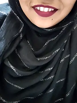 Indian-Nazia live sex cam