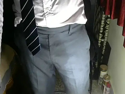 aloneboy1996 live sex cam