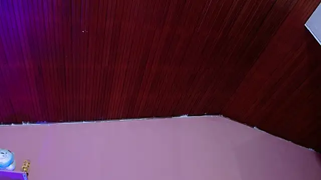 valkiry_'s cam snapshot