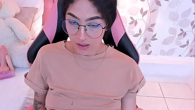 EllaEvanz's cam snapshot