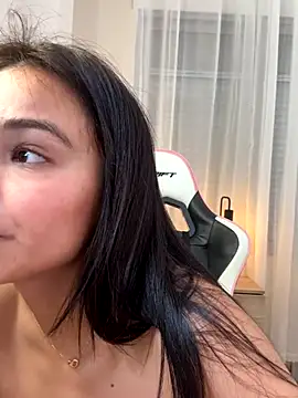 Adriennesexxx live sex cam