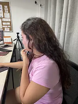 lana_rousse01's cam snapshot