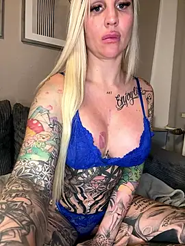 CoraDiamond's cam snapshot