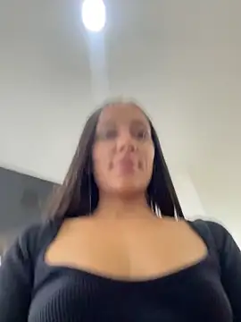 Brunettecollins05 live sex cam