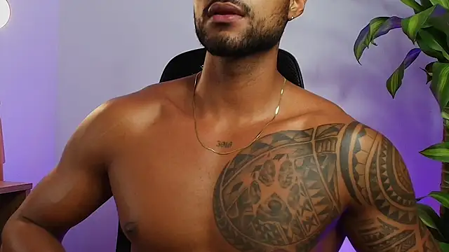 LiamGarcia1 live sex cam