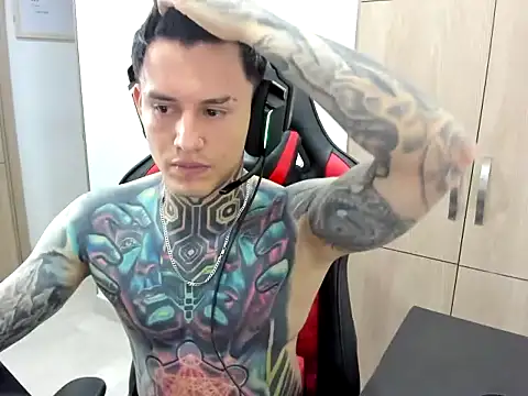 Chrissblack live sex cam