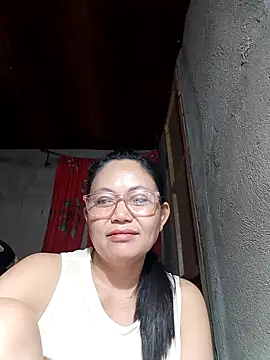 Everleigh_mom's cam snapshot