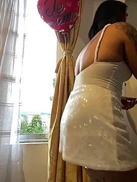 AlannaEvons live sex cam