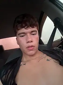 Logan_smith1 live sex cam