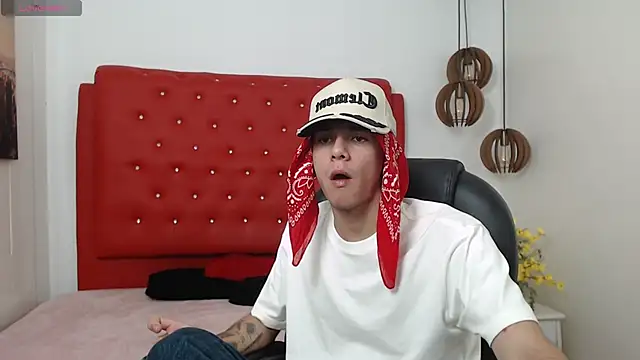 AmethystShadow17 live sex cam