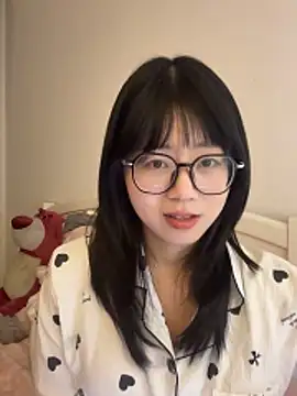 Ella-AAAAA live sex cam