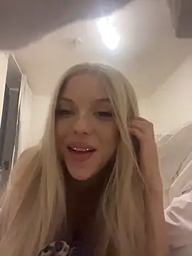 MiaTamara's cam snapshot