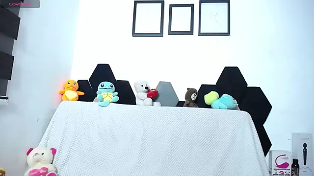 Lili_mdls's cam snapshot