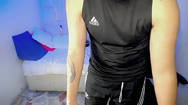 d_moneyy_'s cam snapshot