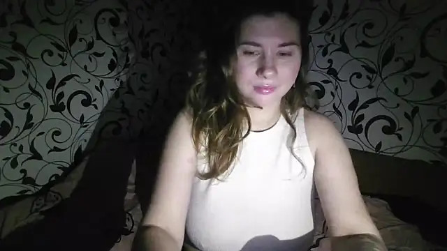 YourEmilie's cam snapshot