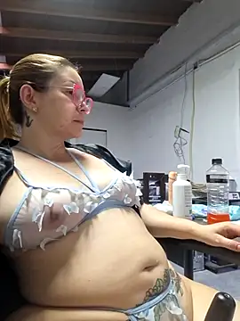 IsisDuzan live sex cam