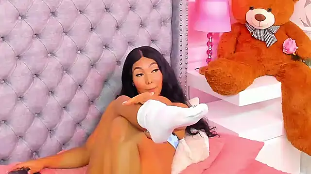 HaileeRoberts live sex cam