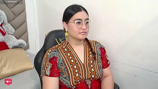 heluejamil live sex cam