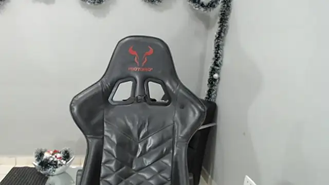 Livia_Diaz live sex cam