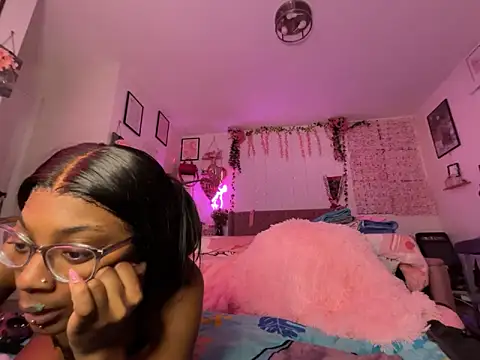 VixenCapri live sex cam