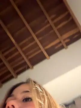 curchez_'s cam snapshot