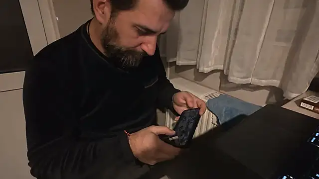 TARKAN1's cam snapshot