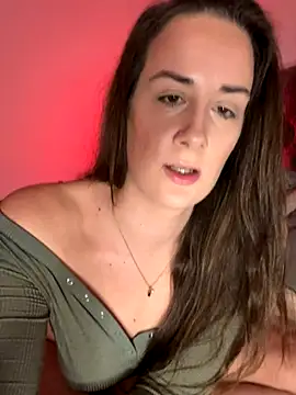 EllaMae live sex cam