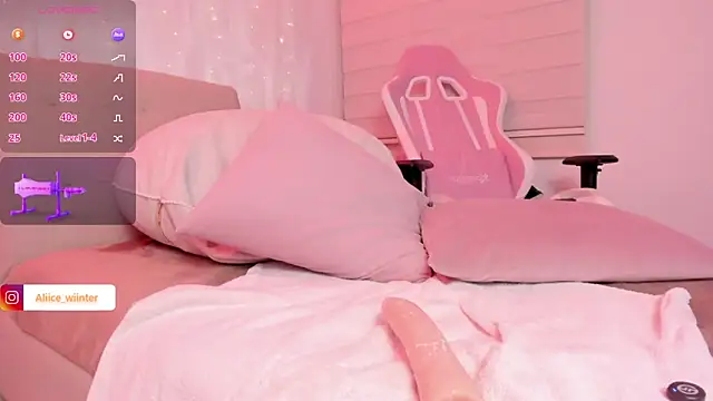 Alice_winter_'s cam snapshot