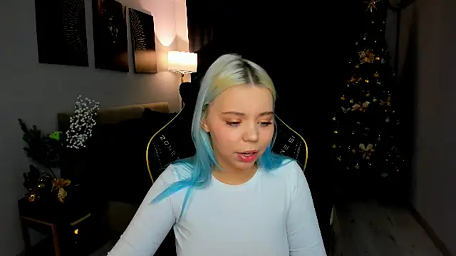 EnergyBunny_1's cam snapshot