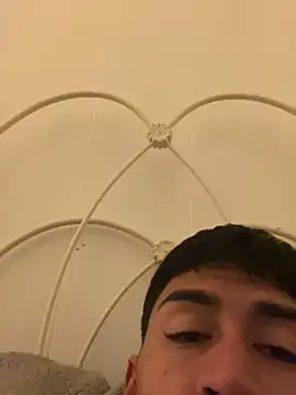 BadboyXXXMZ's cam snapshot