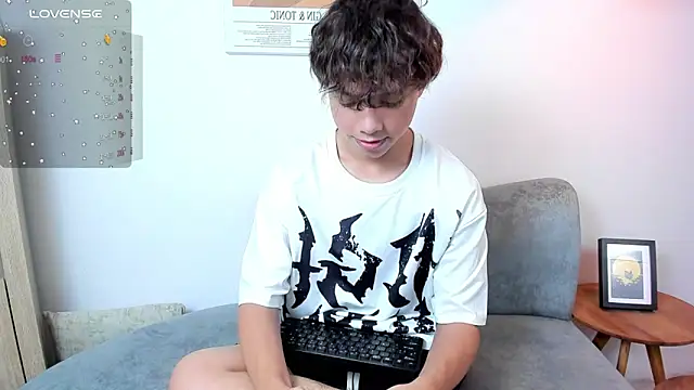 Honeymoon_sariel live sex cam