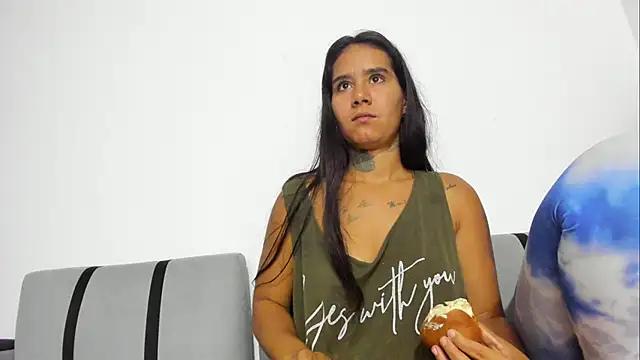 Sharloth_and_lilith's cam snapshot