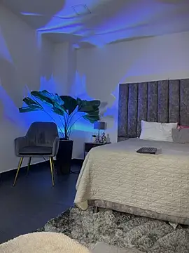 milaivanova's cam snapshot