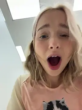 -teenytiny- live sex cam