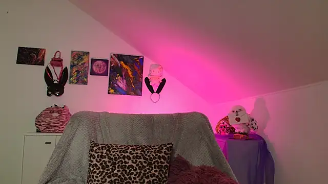 PinkHurricaneOfficial's cam snapshot