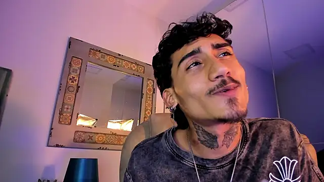 Mr_Strike live sex cam