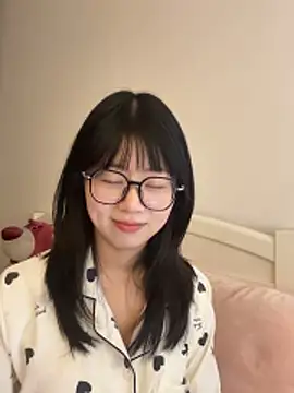 Ella-AAAAA live sex cam