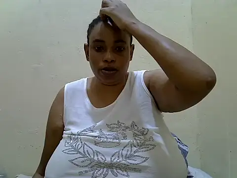 milky_mom's cam snapshot