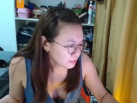 crizzybel live sex cam