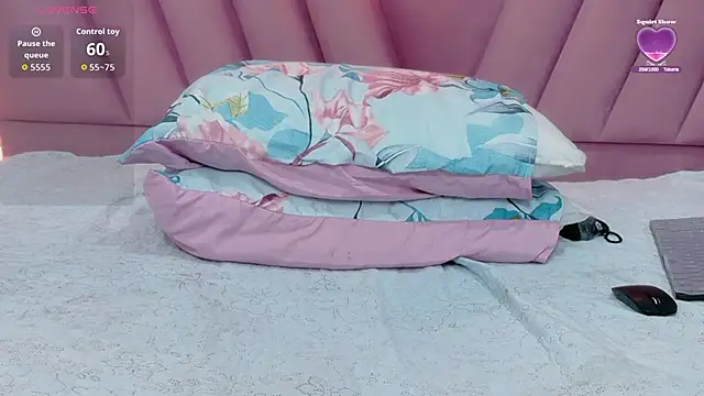 hornybarelylegalgirl live sex cam