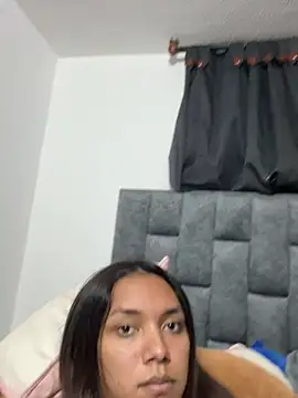 Nikol_Rang__ live sex cam