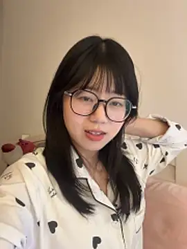 Ella-AAAAA live sex cam