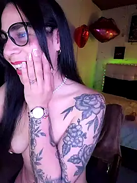 mia_velvet1's cam snapshot