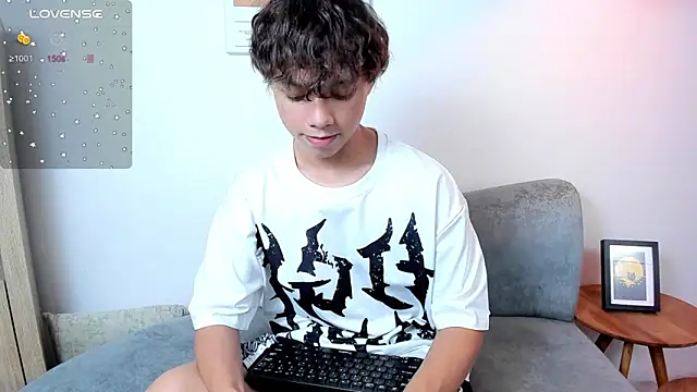 Honeymoon_sariel's cam snapshot