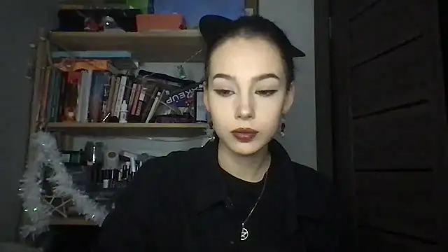 Yuna5343 live sex cam